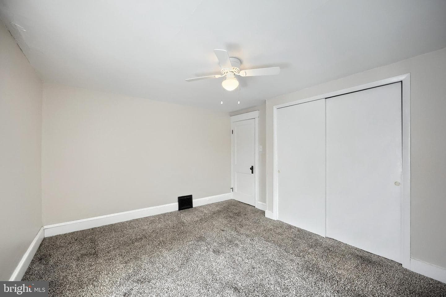 551 McAllister Street photo 18