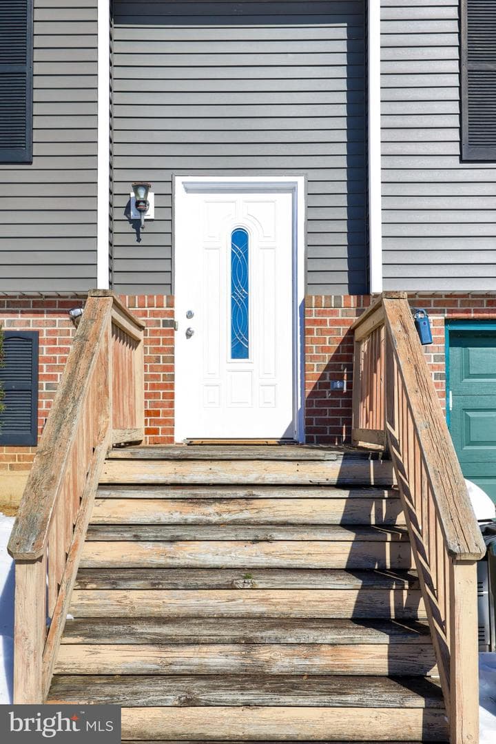 877 Richmond Road photo 32