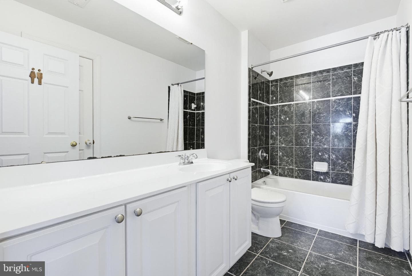 495 Lakeview Drive photo 17