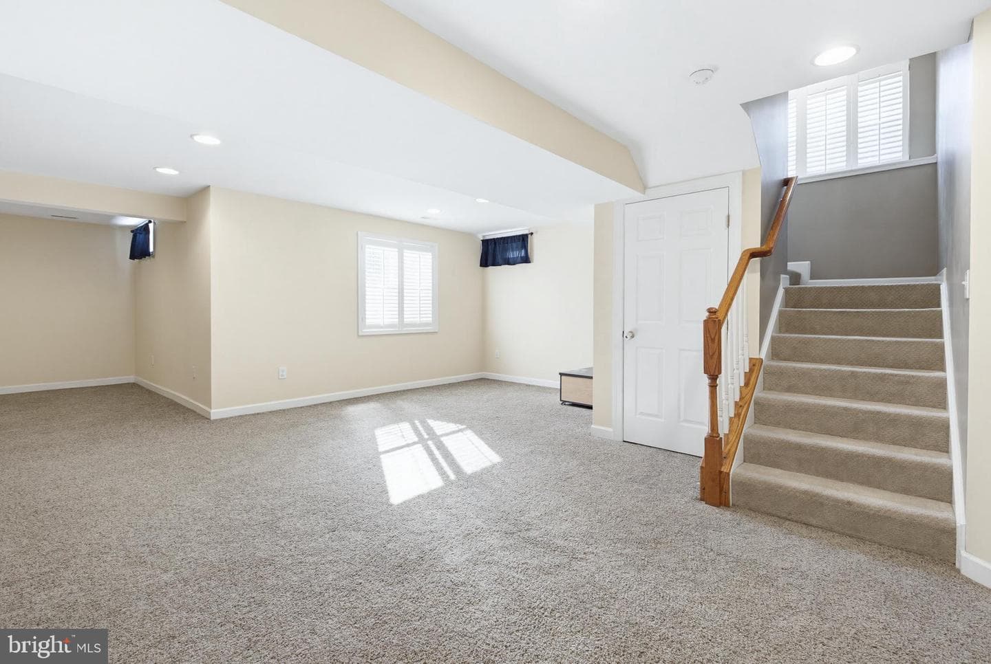 495 Lakeview Drive photo 18