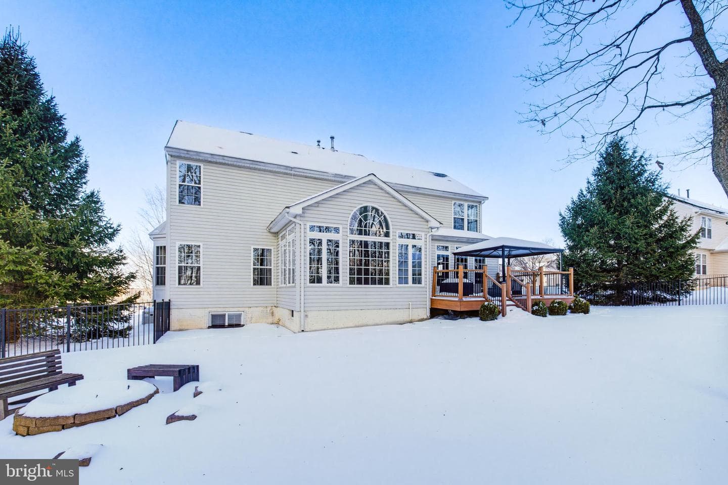 495 Lakeview Drive photo 25