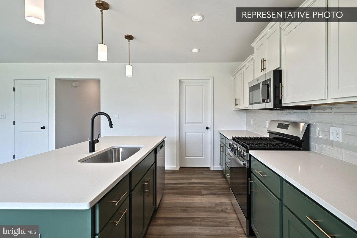 Black Cherry Plan At Hills At Valley View photo 17