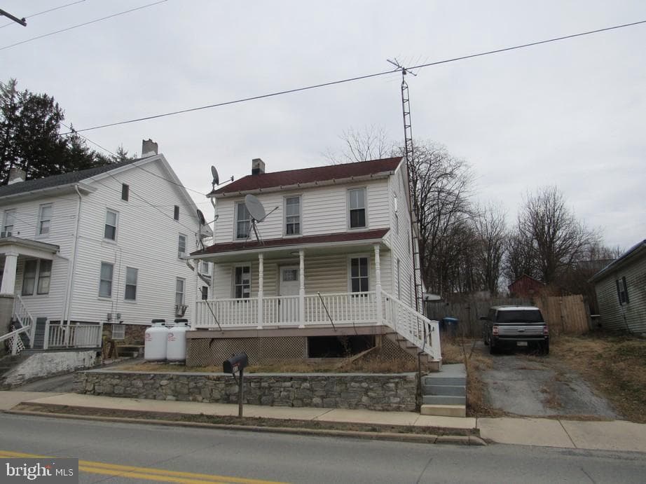 81 Main Street photo 1