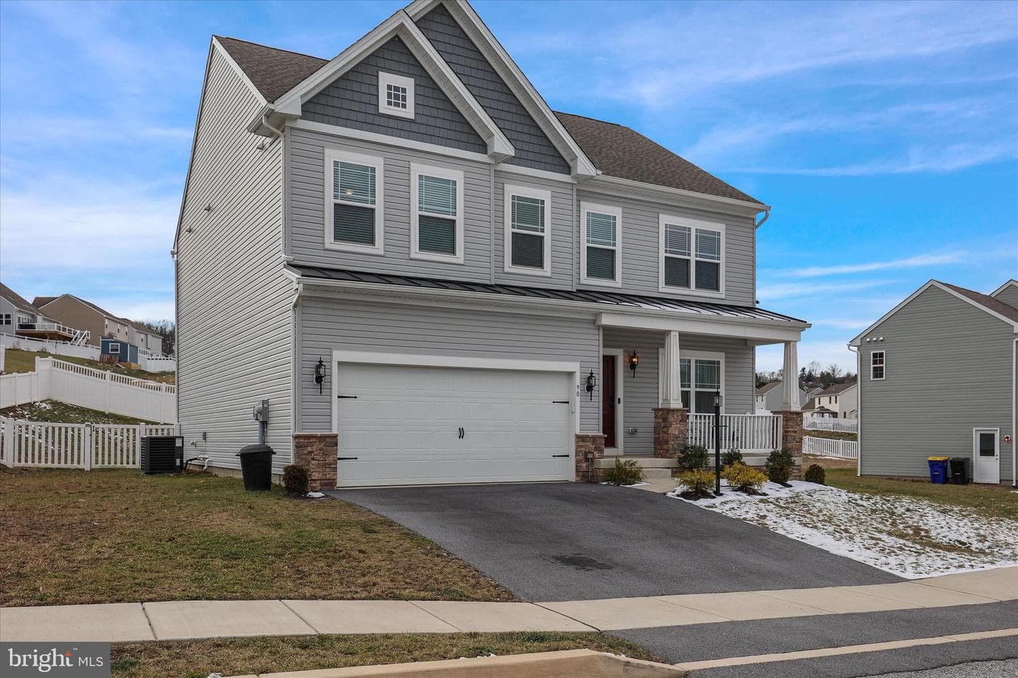 90 Thoroughbred Drive photo 2