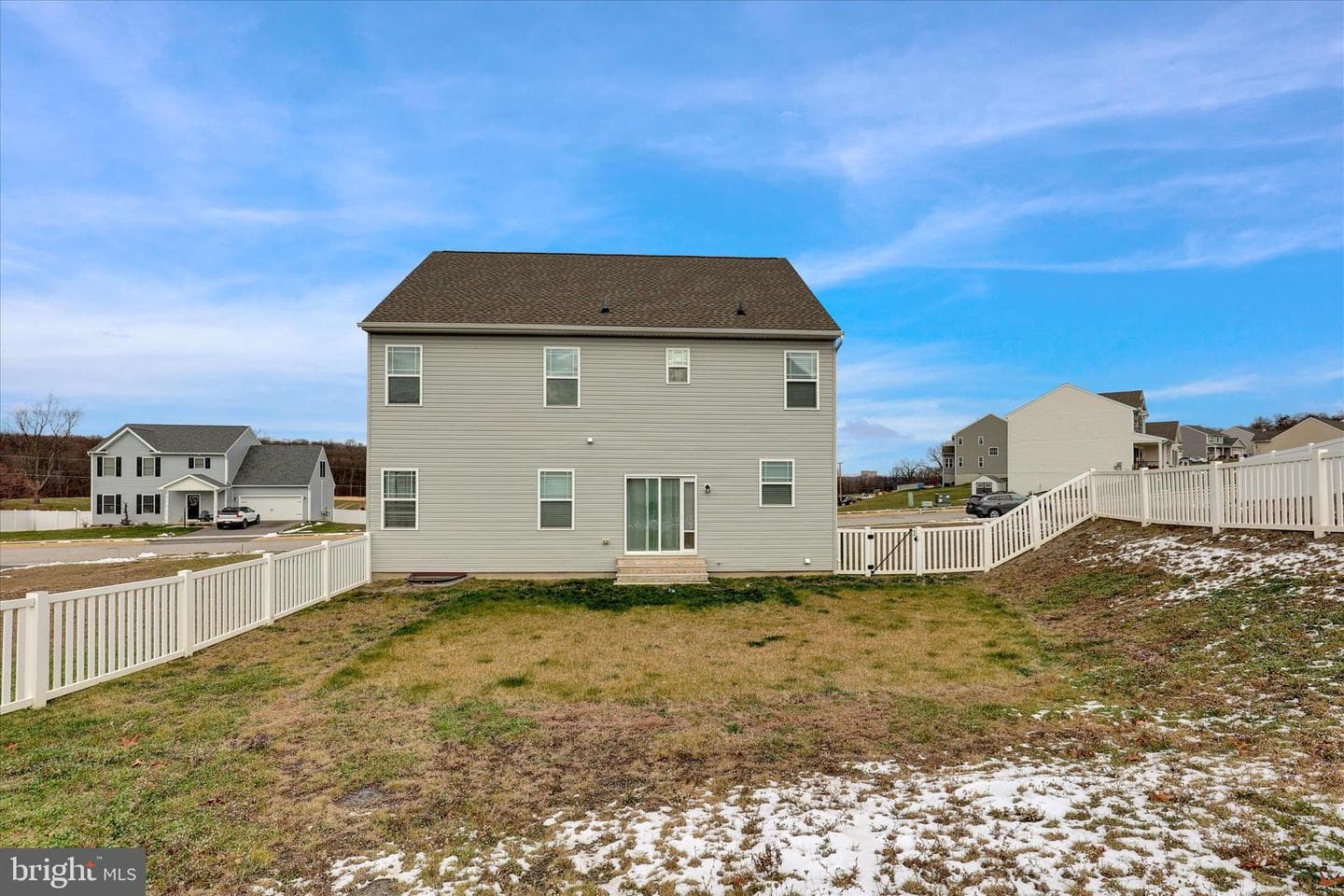 90 Thoroughbred Drive photo 33