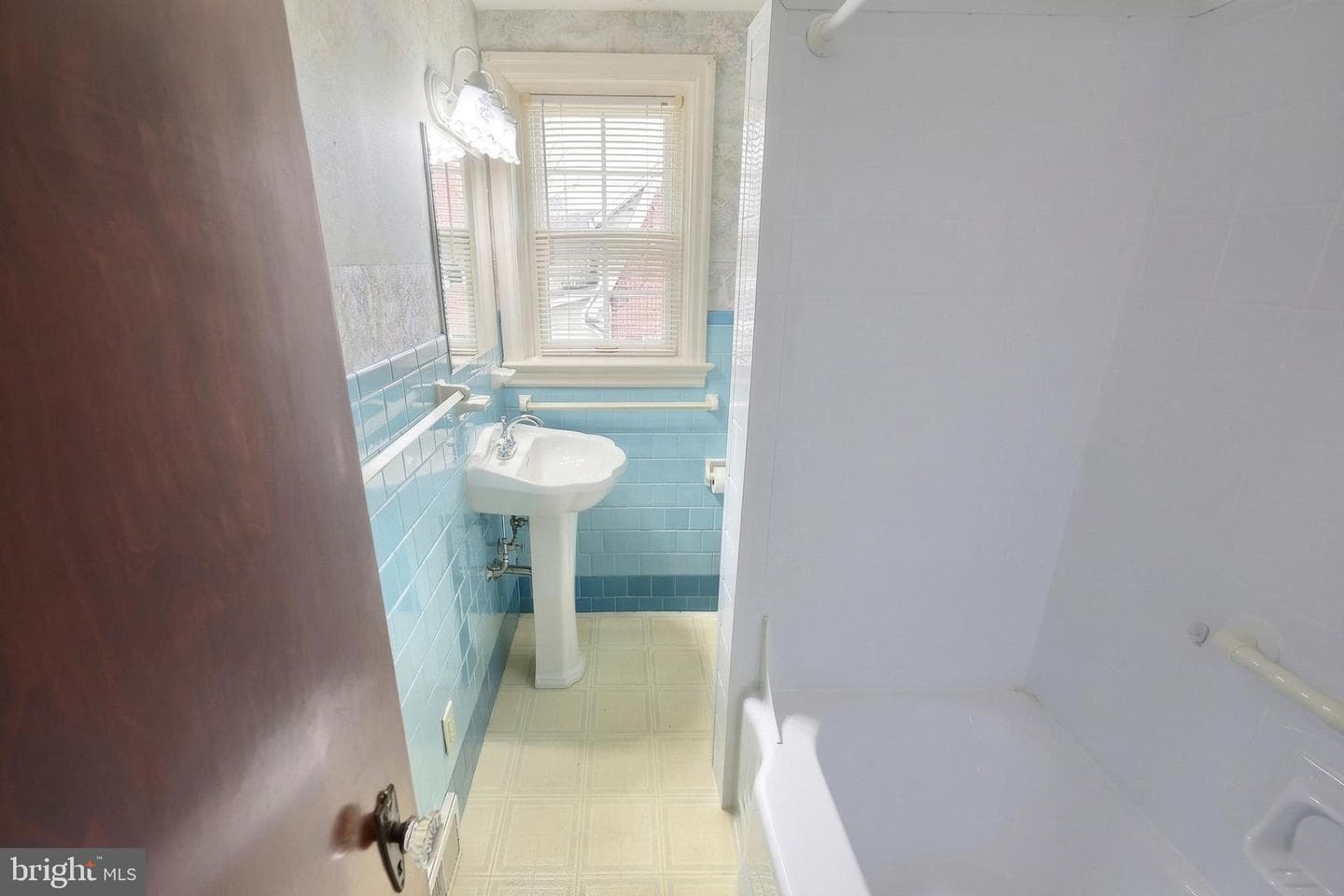501 Hartman Avenue photo 36