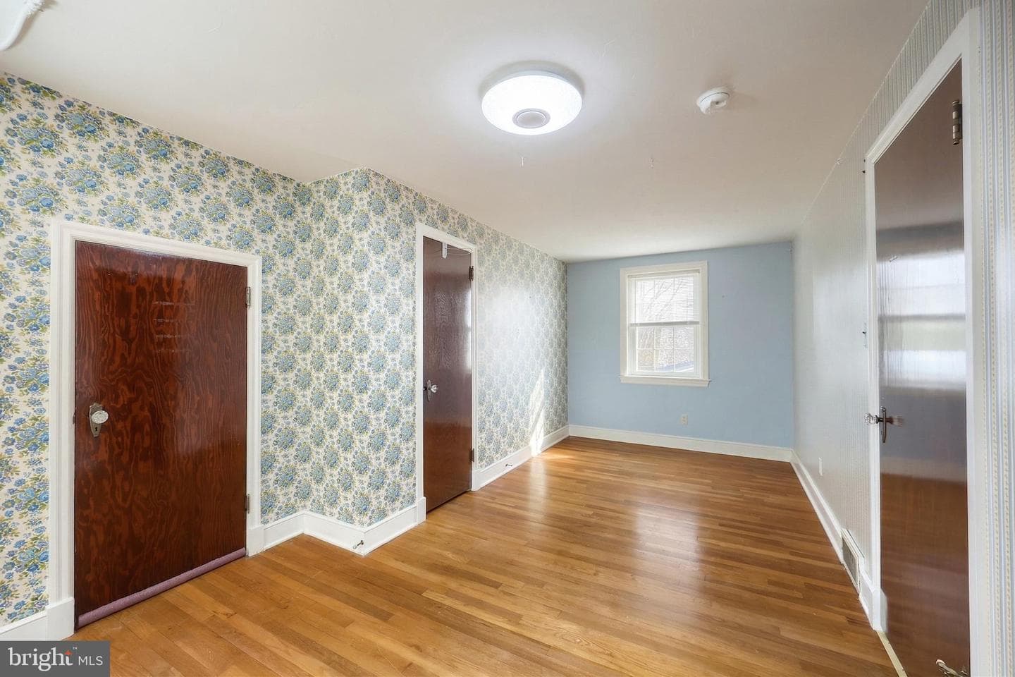 501 Hartman Avenue photo 40