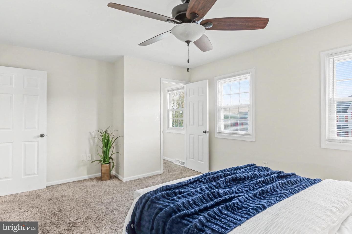 245 Robin Hill Circle photo 14