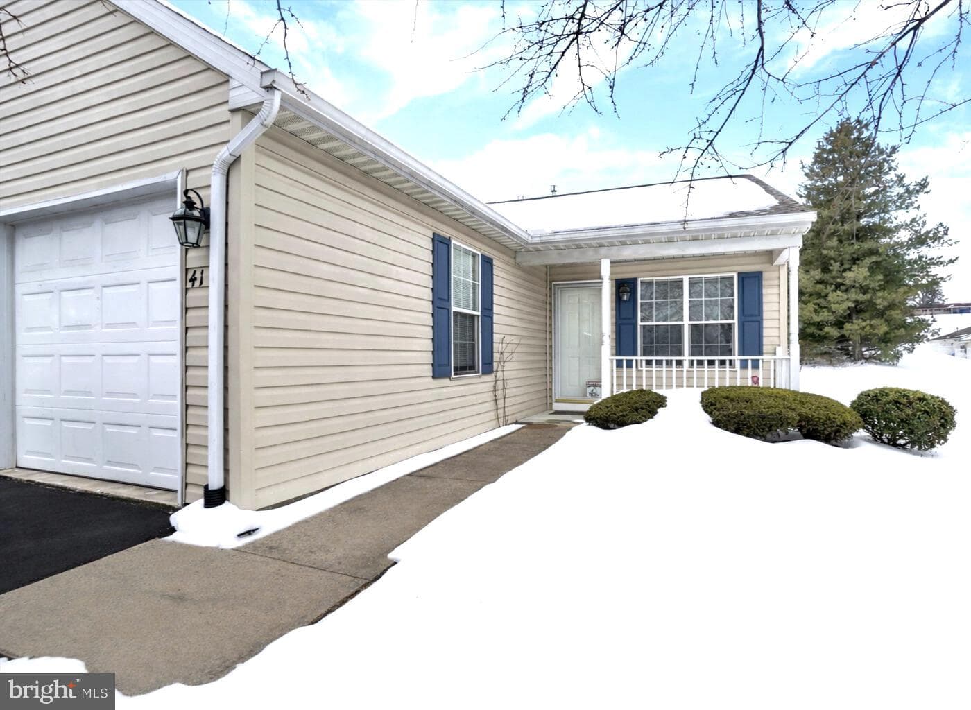 41 Hagarman Drive photo 2