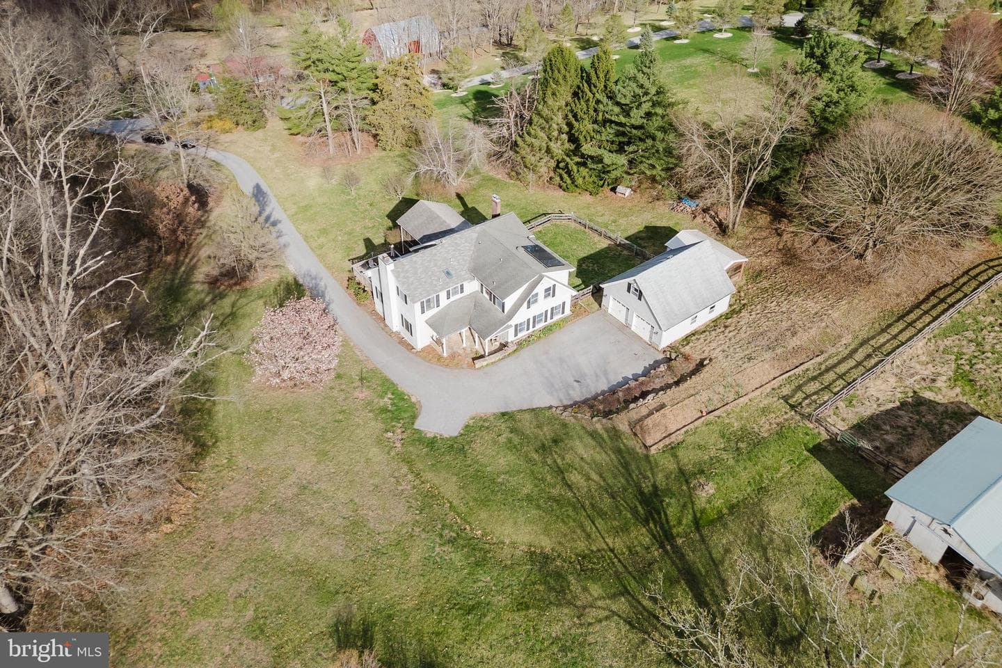 1568 Deer Creek Road photo 2