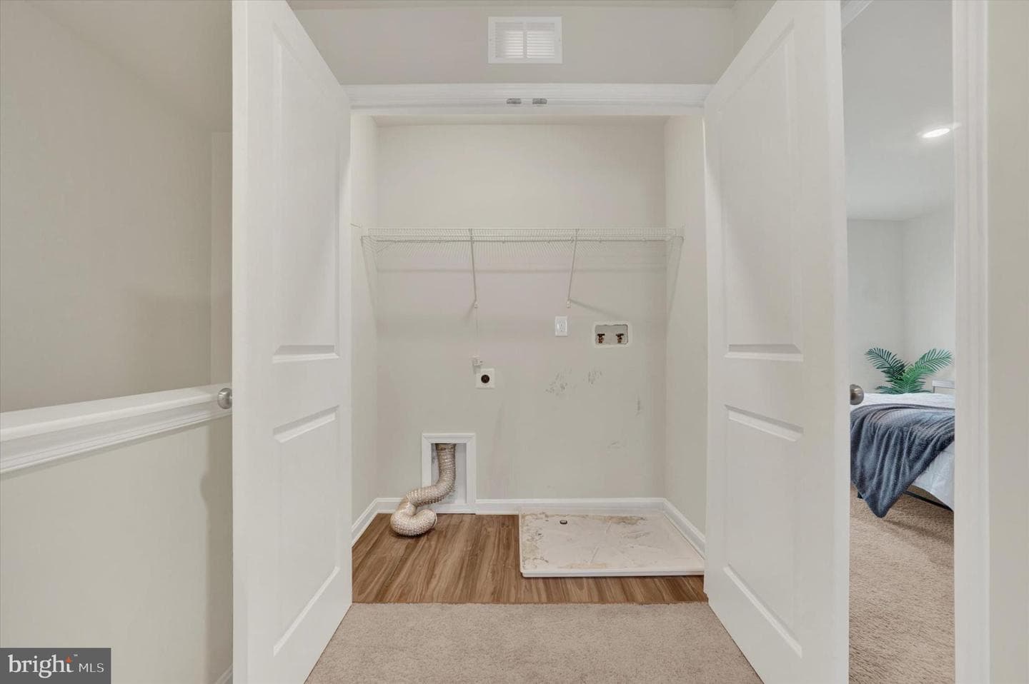 635 Locust Run Drive photo 14