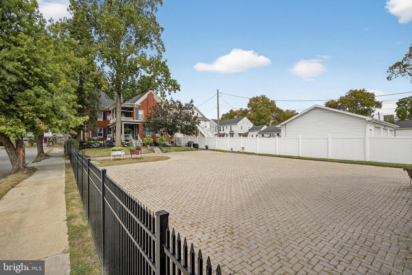 252 Frederick Street photo 61