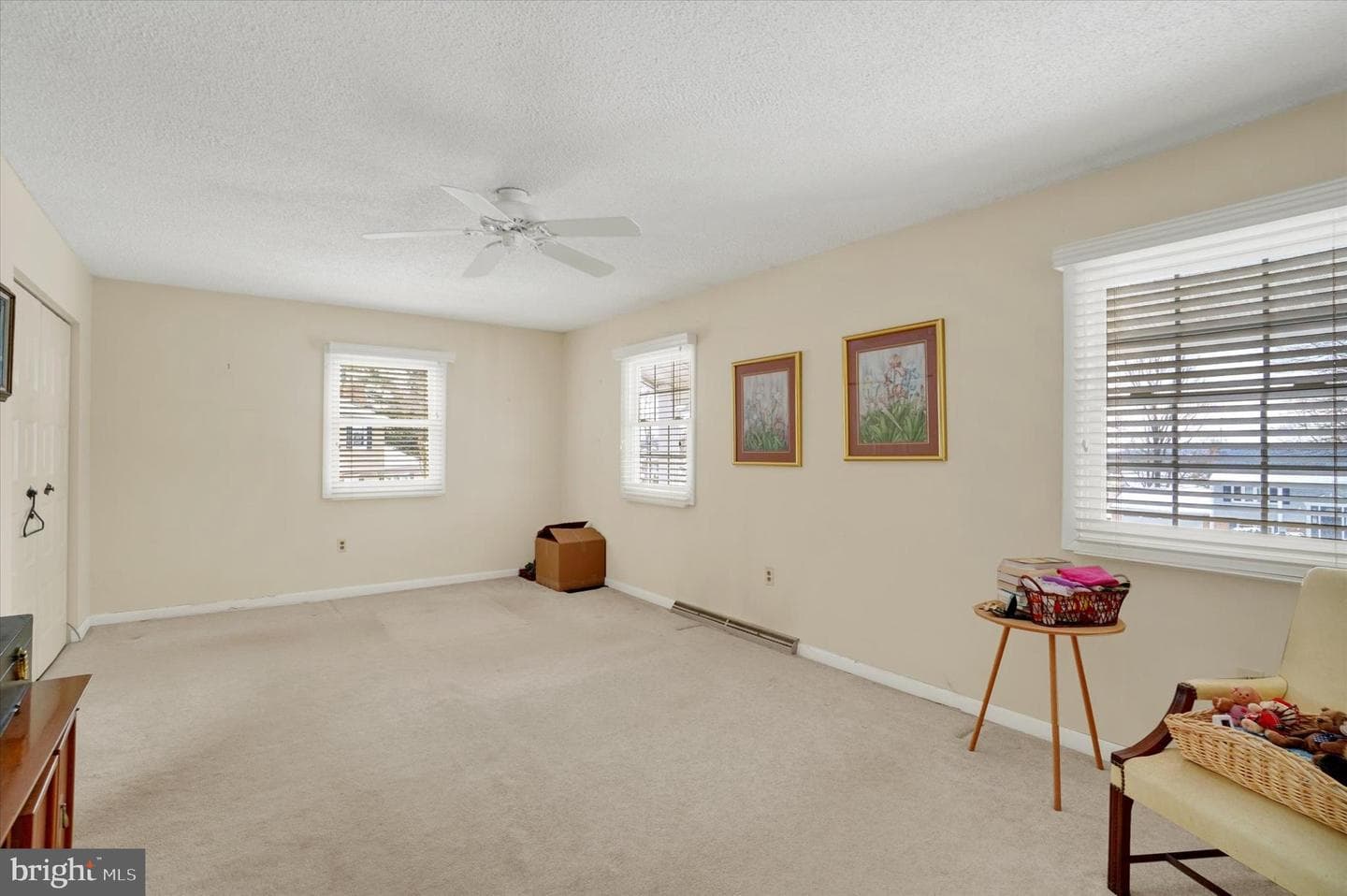 12 Oakleaf Circle photo 16