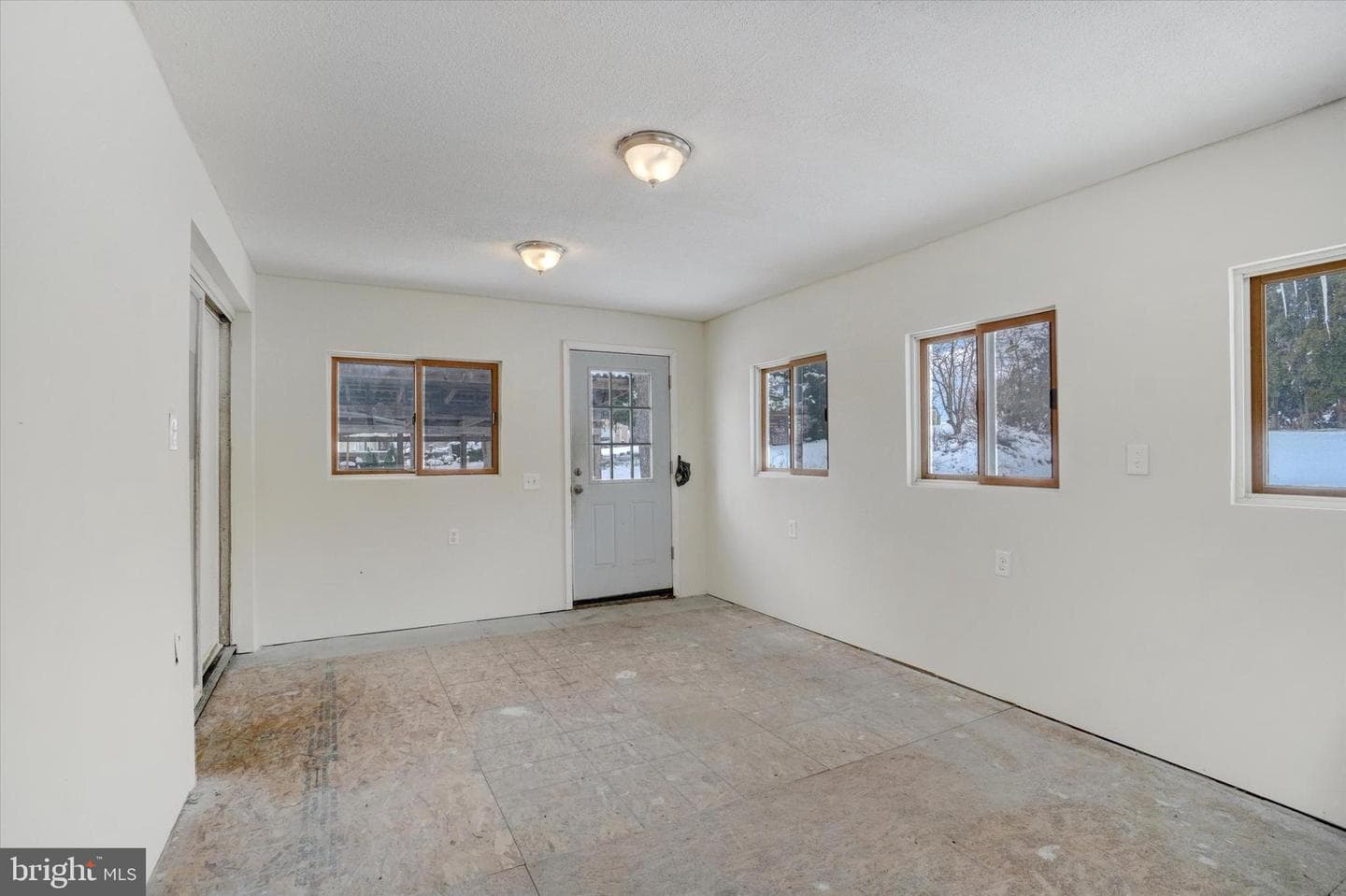 126 Claremont Drive photo 13