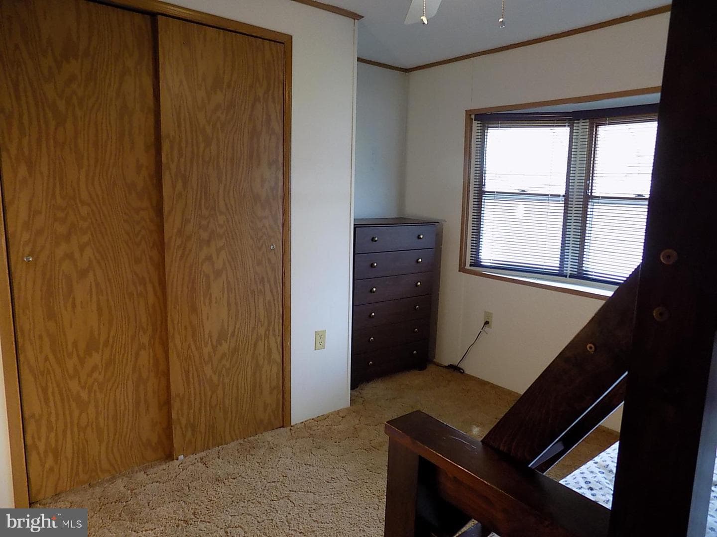 122 Seneca Avenue photo 36