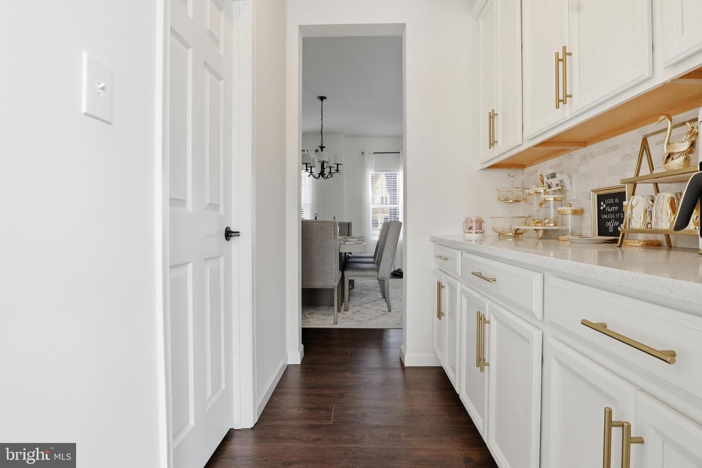 520 Darrow Road photo 12