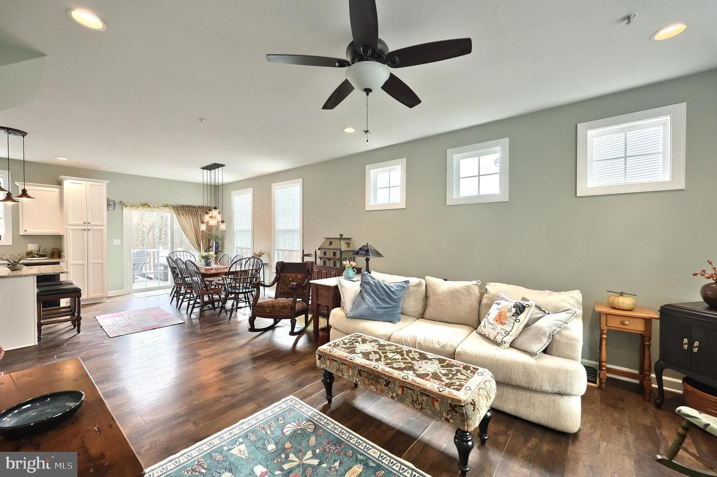 517 Charles Avenue photo 7