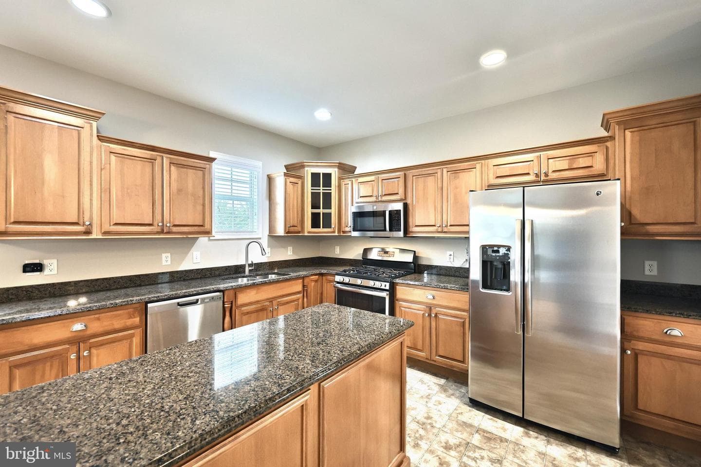 2760 Primrose Lane N photo 26