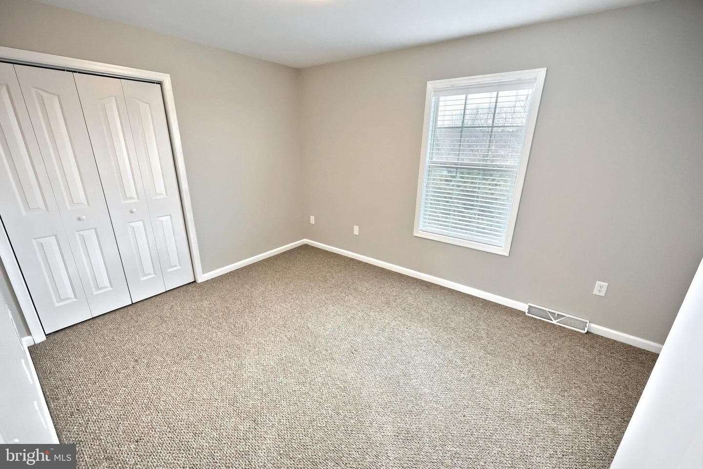 2760 Primrose Lane N photo 40