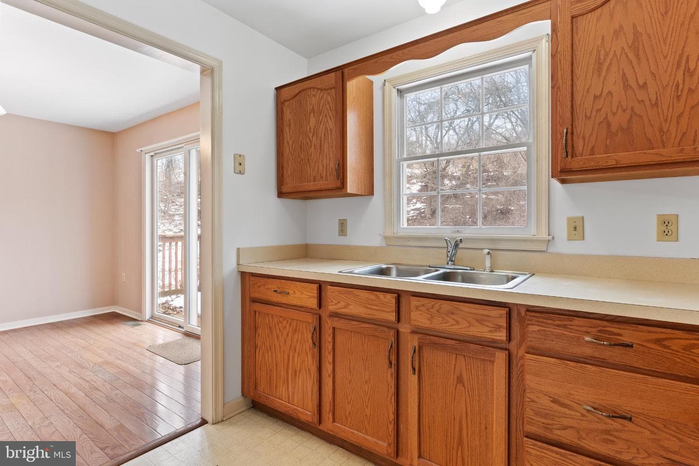 404 Valley View Circle photo 13