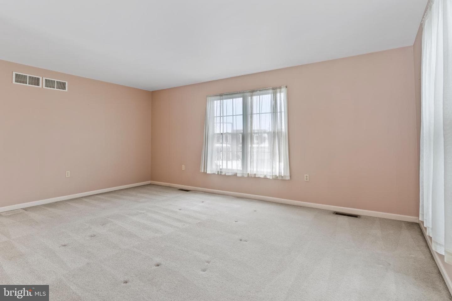 404 Valley View Circle photo 9