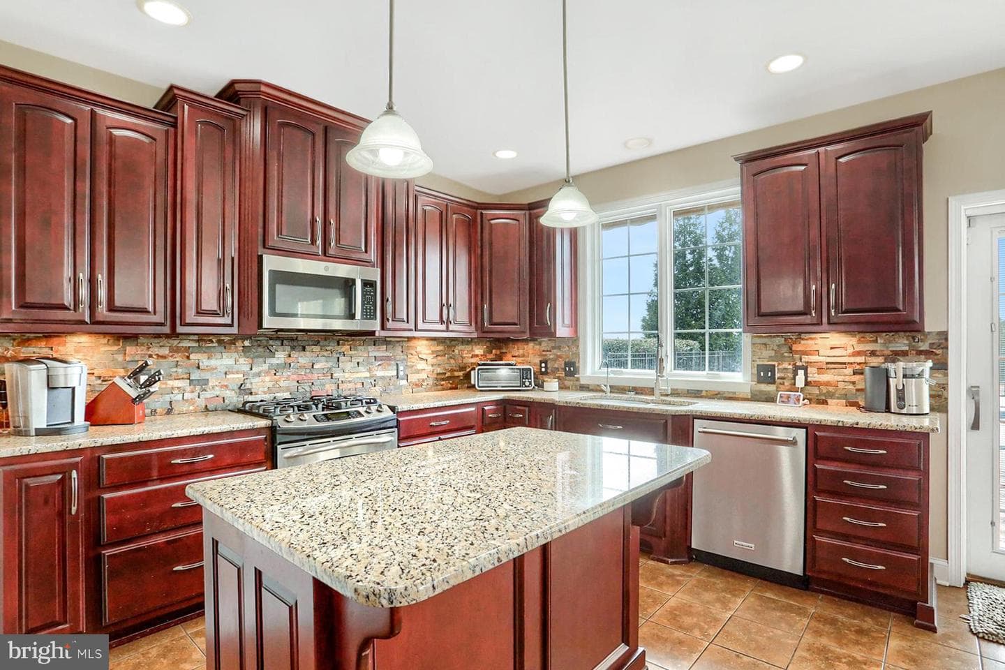 1563 Winsford Lane photo 21