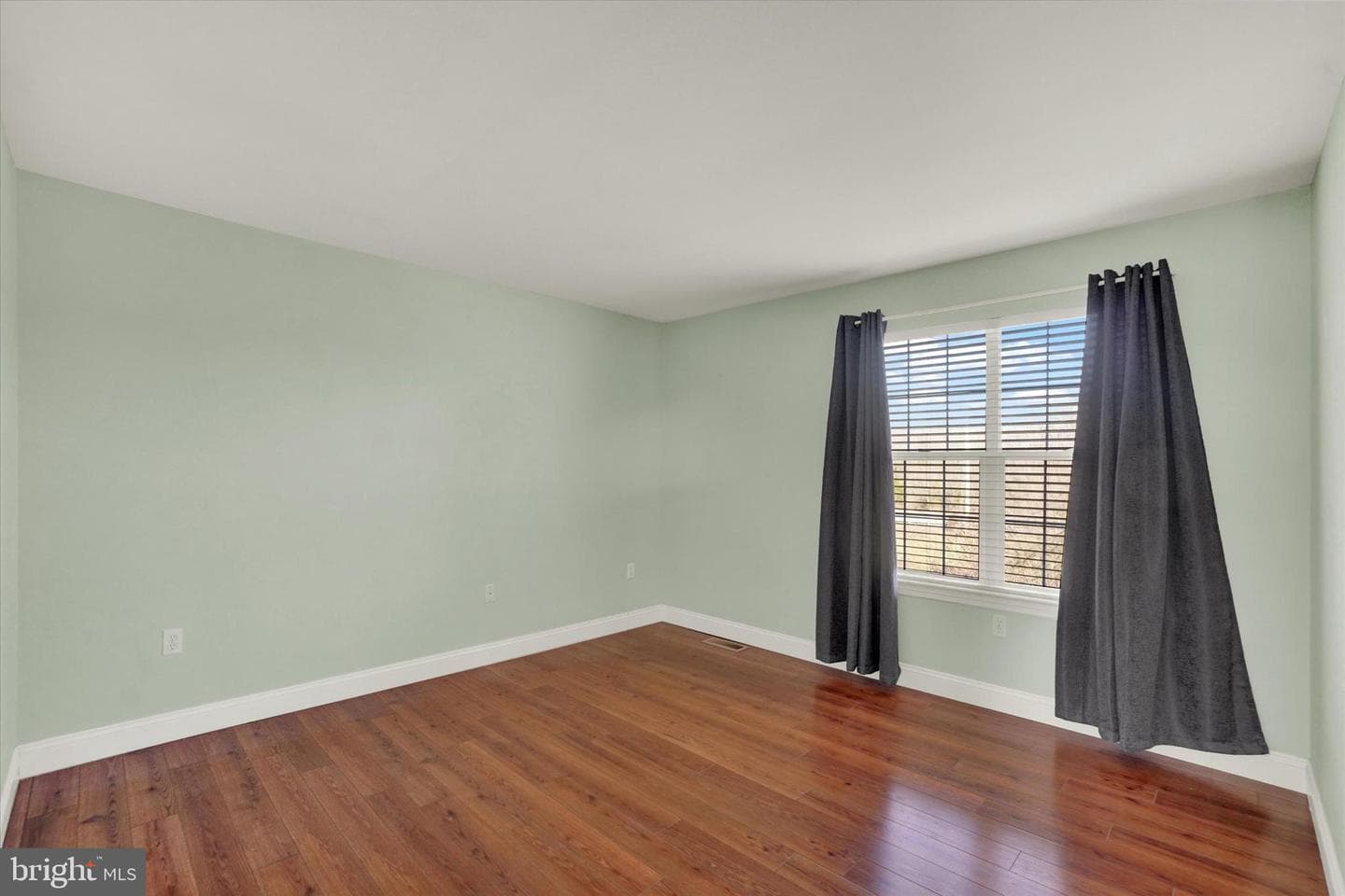 2859 Woodmont Drive photo 13