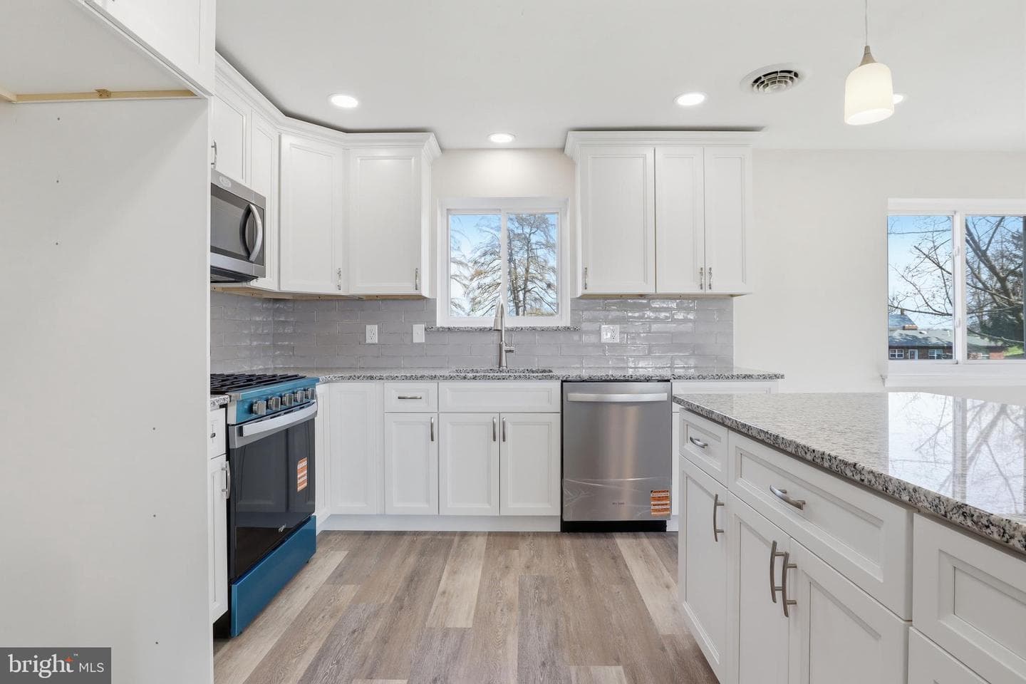 2893 Sunset Drive photo 13
