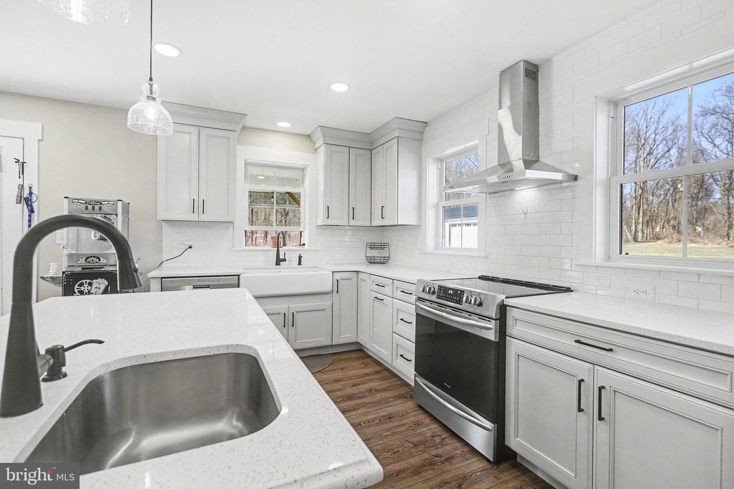 545 Pleasant View Road photo 13
