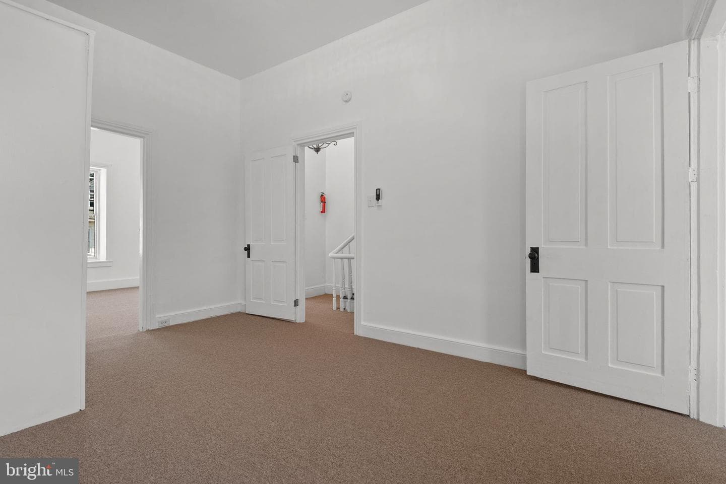 126 N Queen Street photo 20