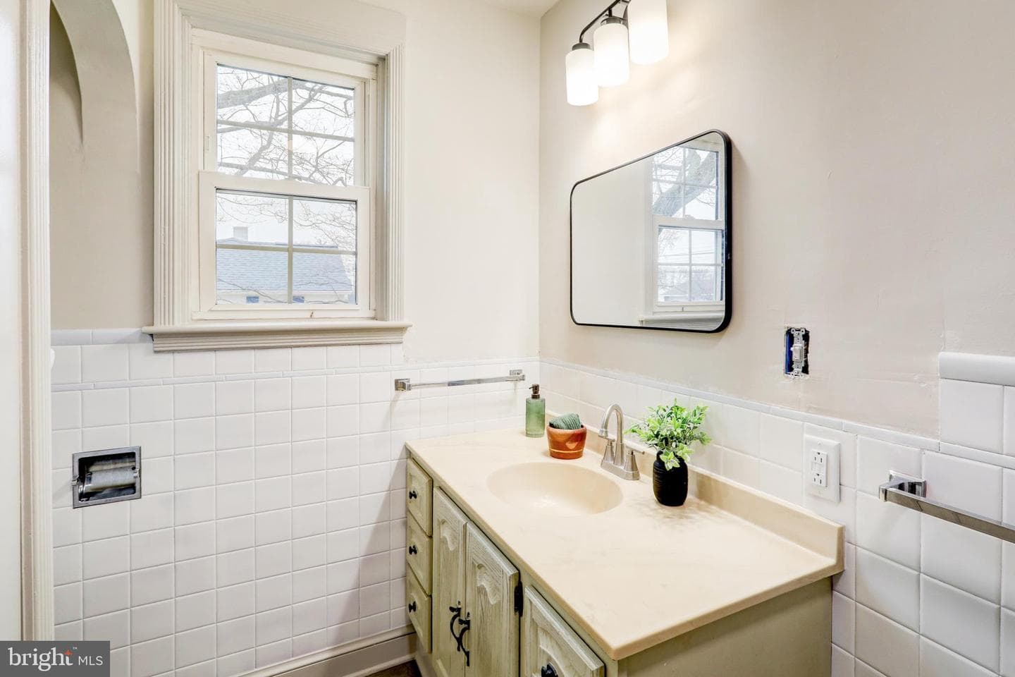 2333 Loucks Road photo 15
