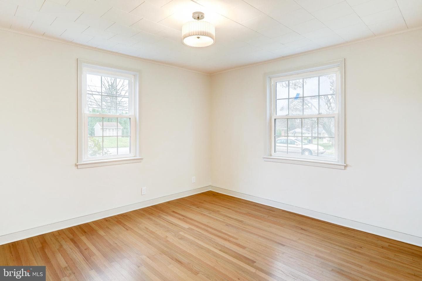 2333 Loucks Road photo 17