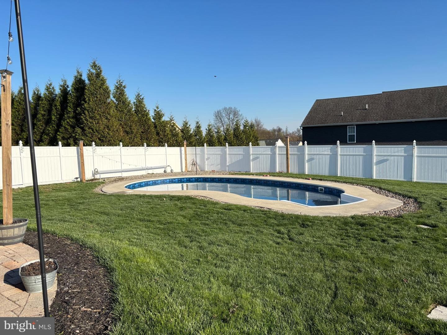 322 Woodbridge Drive photo 42