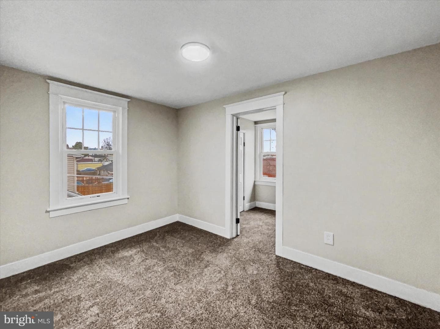 126 3rd St photo 14