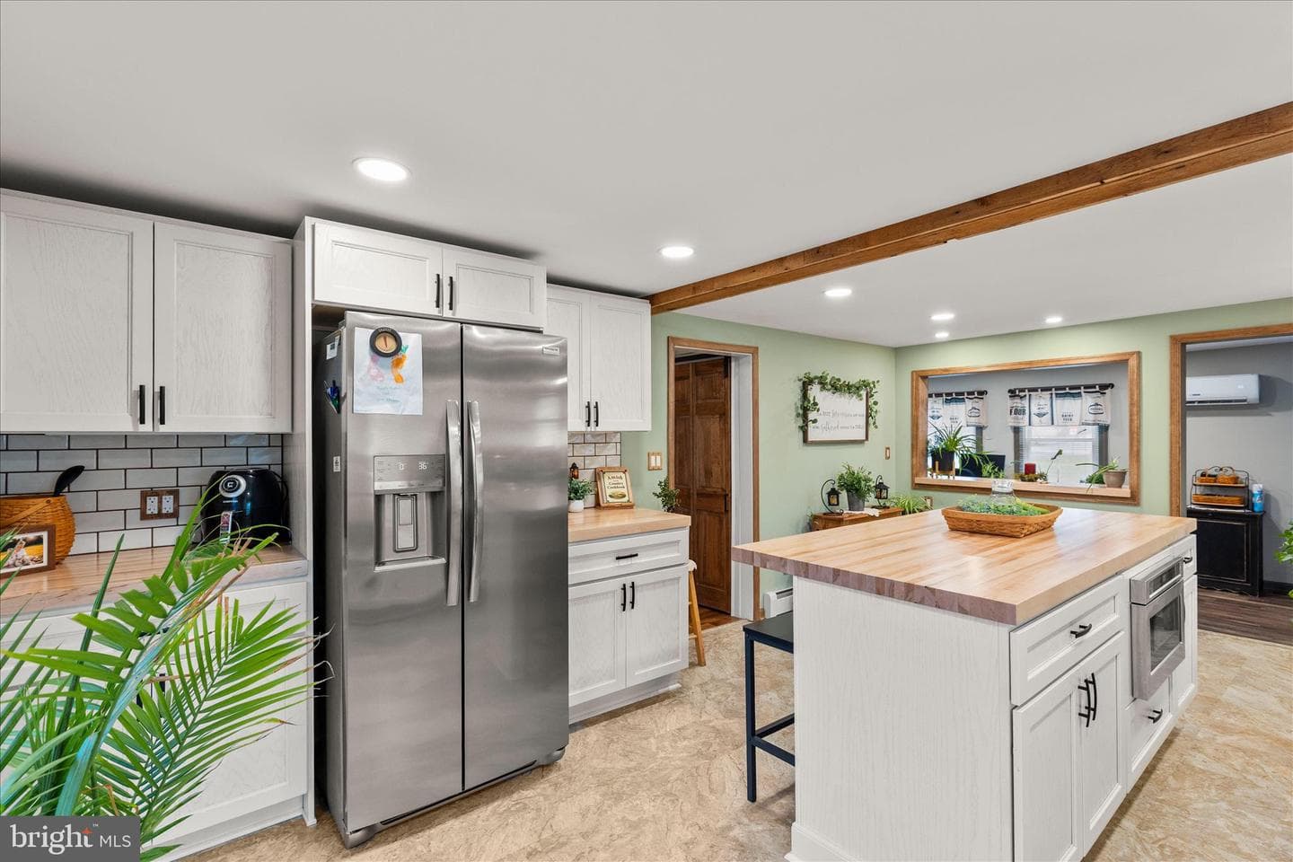 2250 Marion photo 11