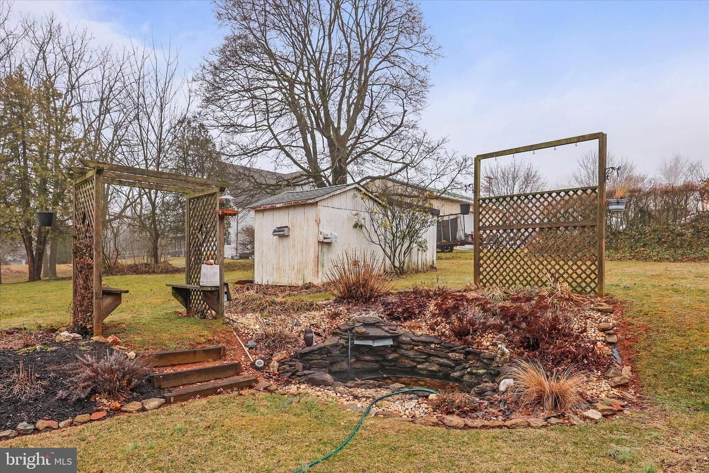 2250 Marion photo 33
