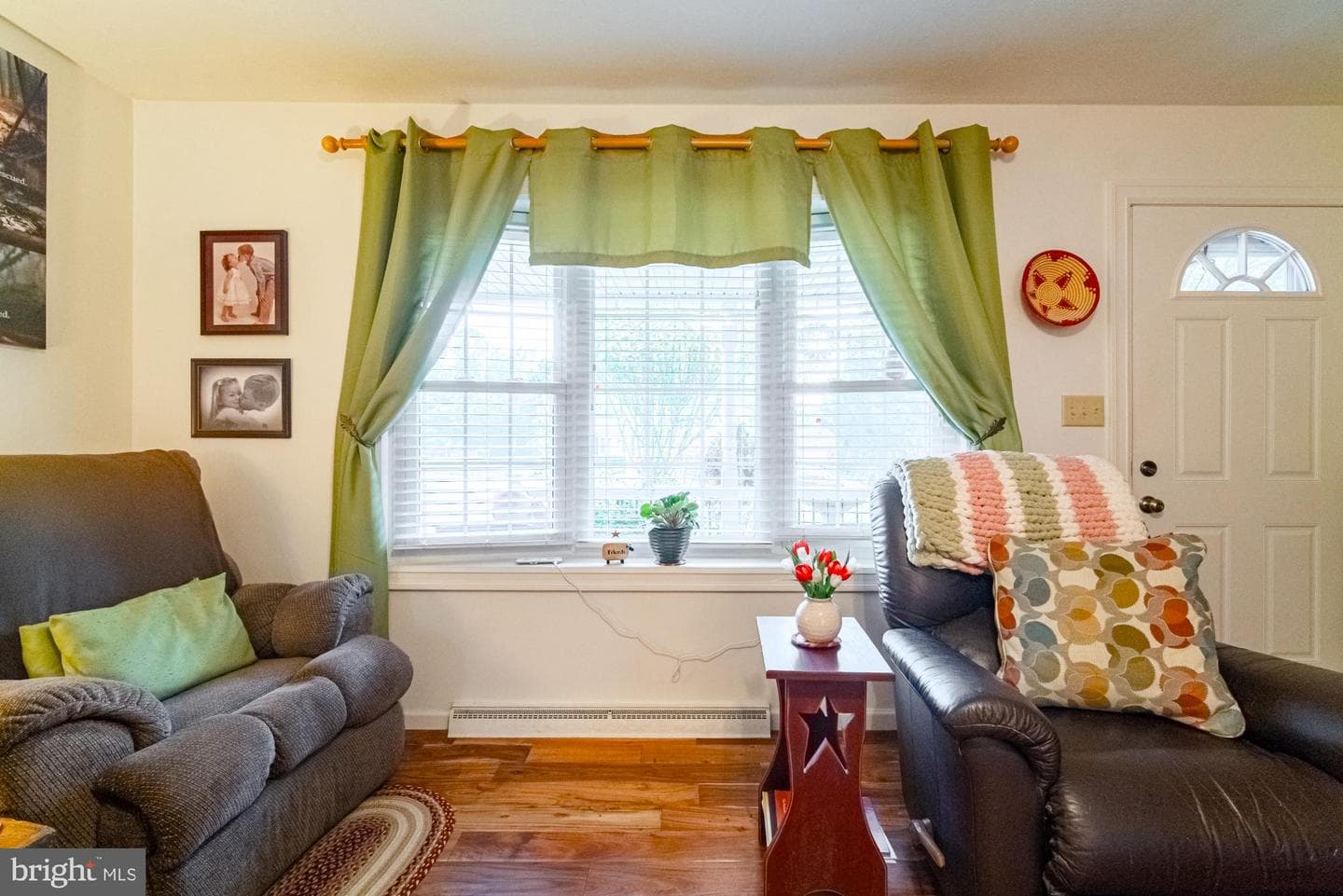 864 Elham Drive photo 9