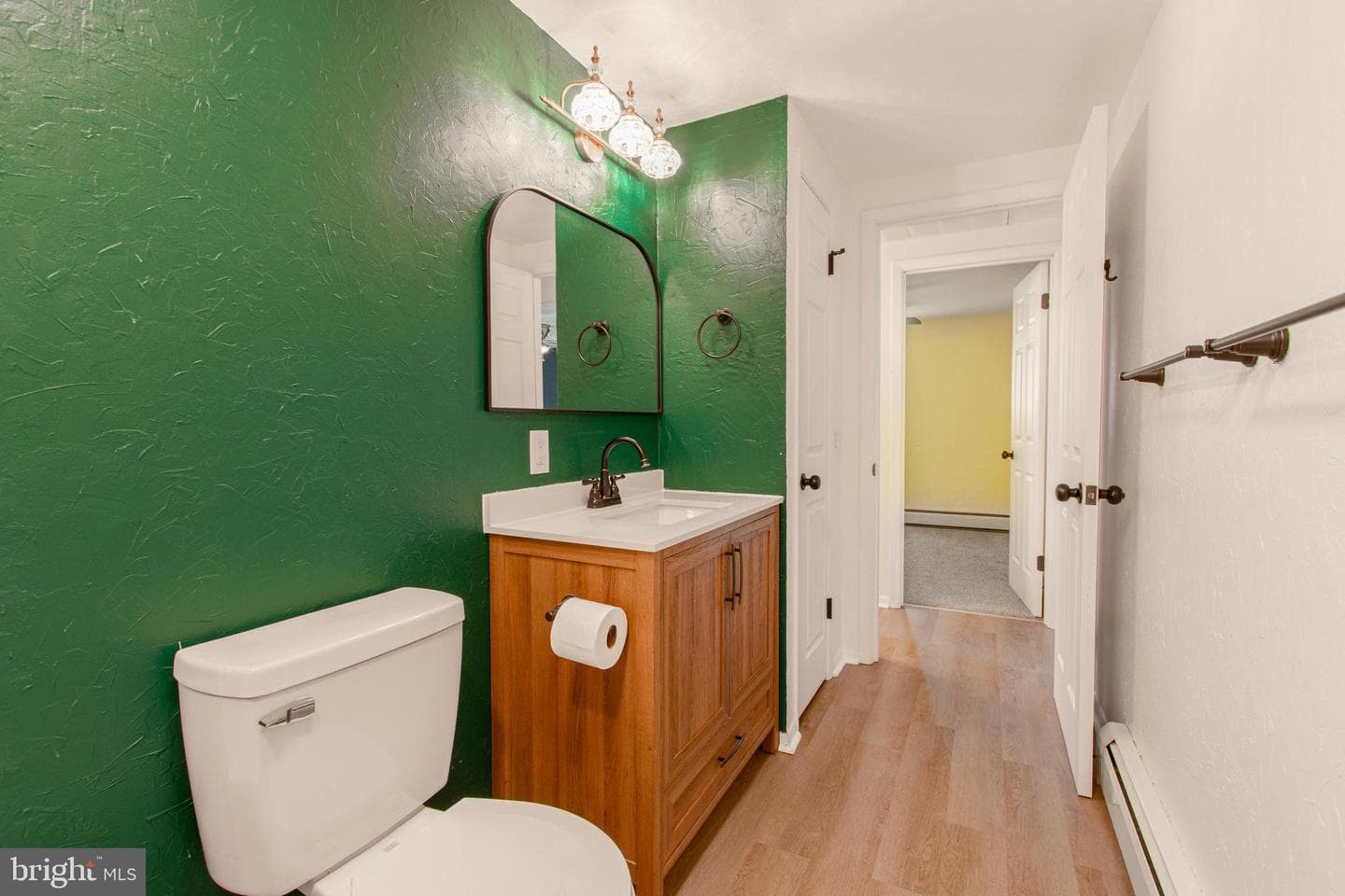 282 E Broadway photo 17