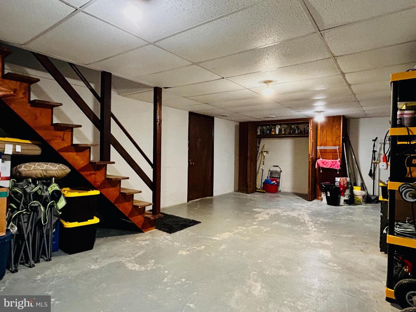 869 E Walnut Street photo 15