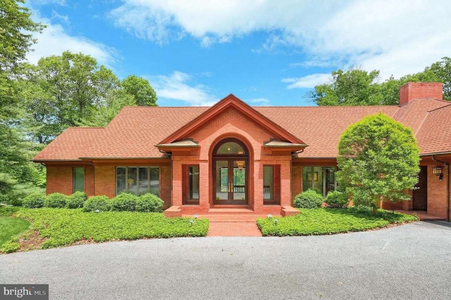 174 Springhouse Ln photo 3