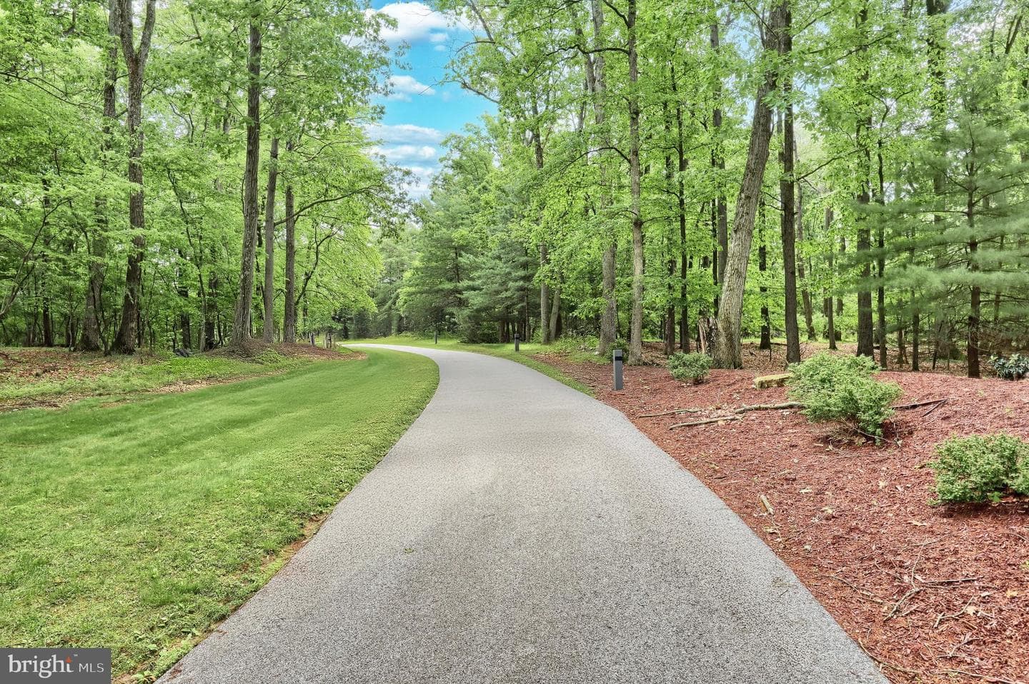 174 Springhouse Ln photo 5