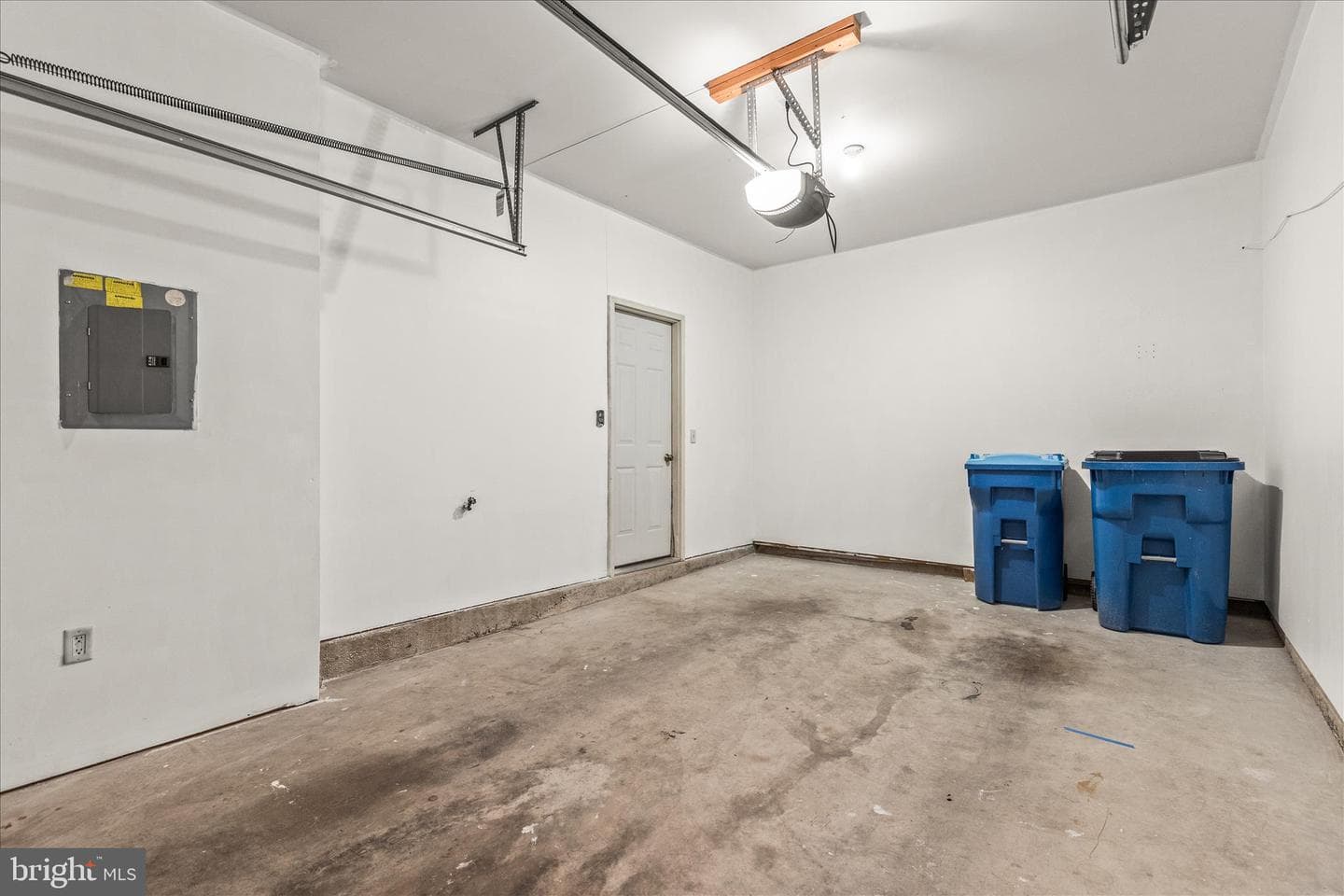 505 Marion Road photo 8