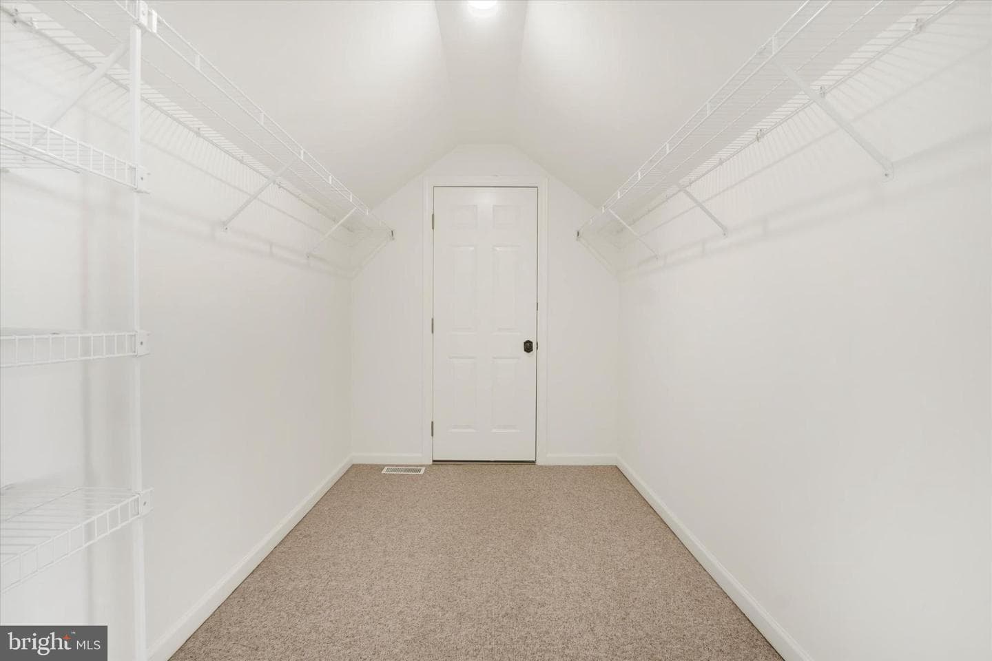 3014 Bitternut Boulevard photo 24