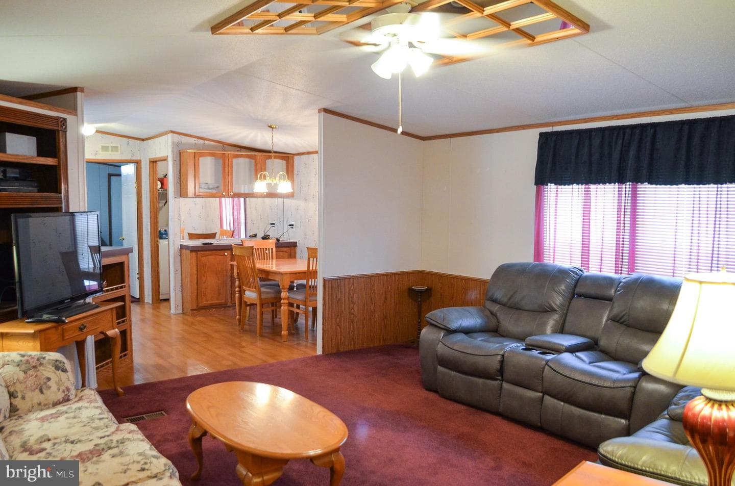 252 James Way photo 11
