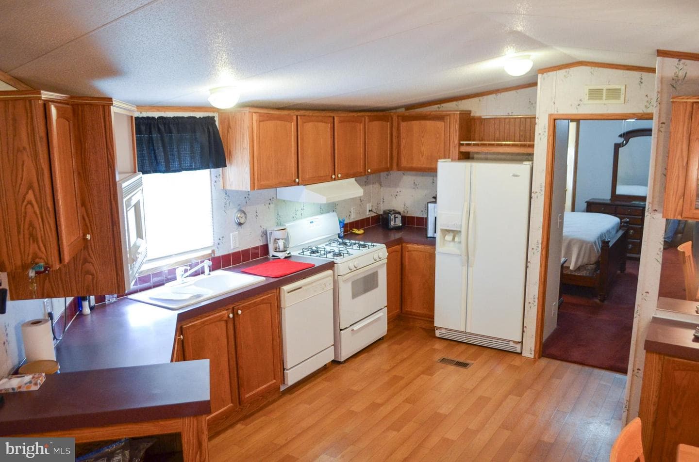 252 James Way photo 15