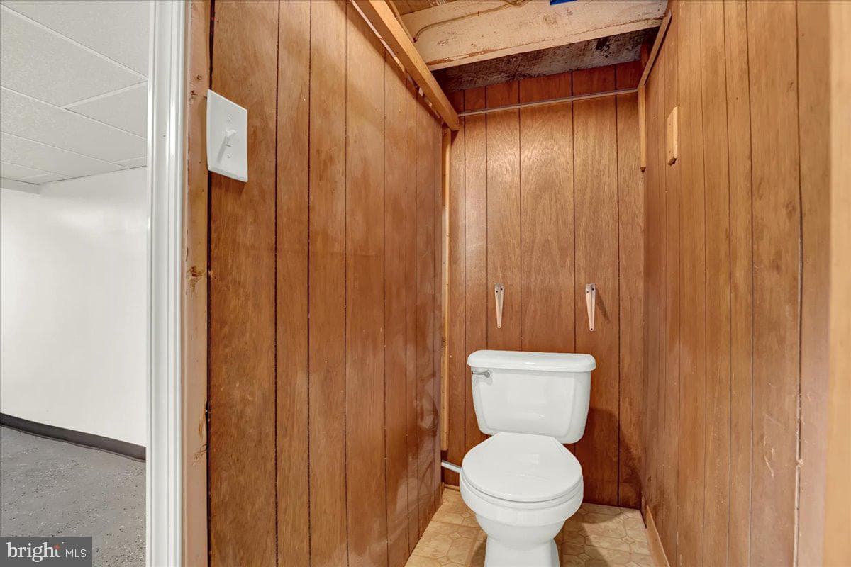 939 Wayne Avenue photo 26