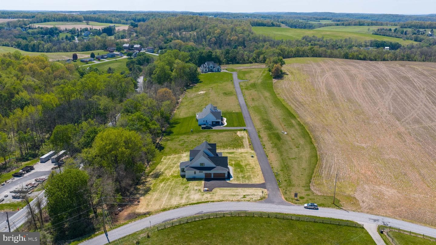 Lot 10 Savannah Model Harambe Overlook photo 4