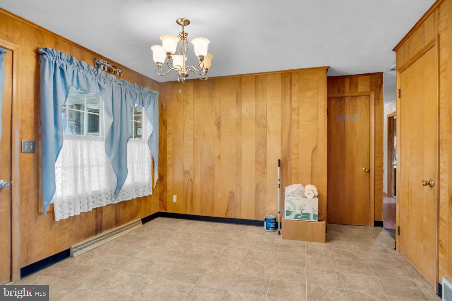 301 E Elm Avenue photo 7