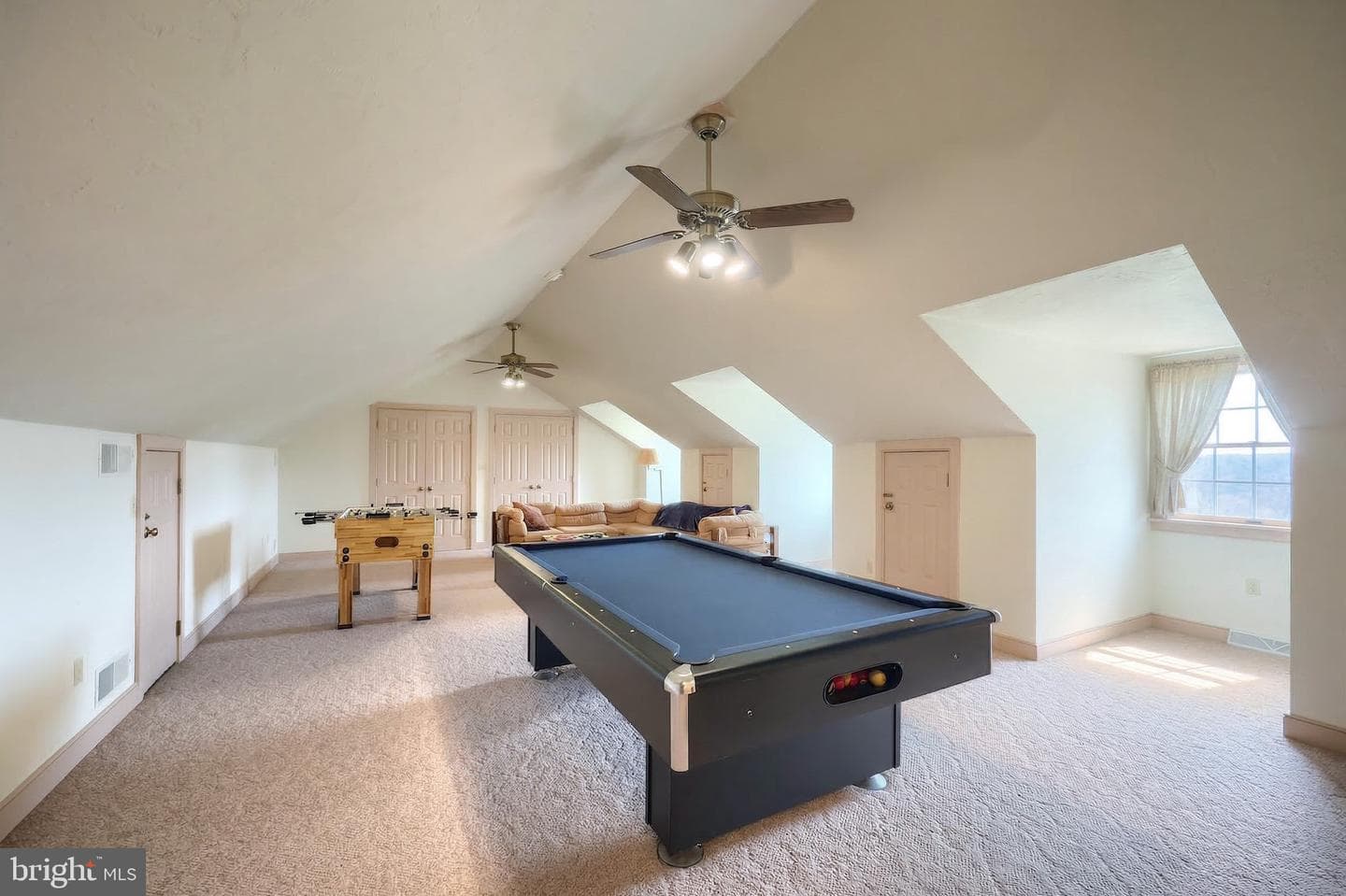 800 Kendale Road photo 44