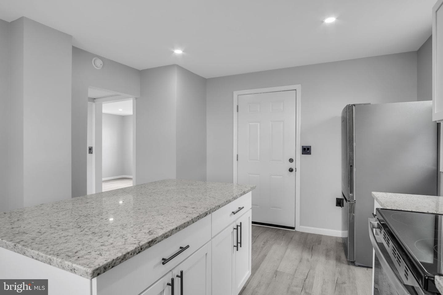 450 E Market photo 14